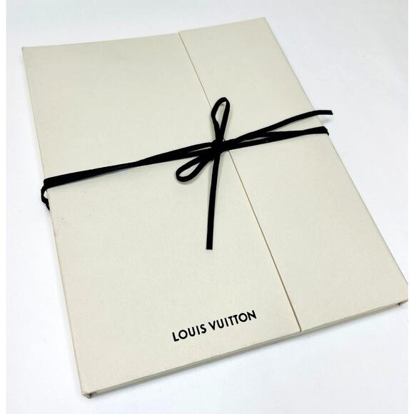 Louis Vuitton Collectible Private Tour Welcome Packet Notebook & Letter from CEO - Picture 1 of 14